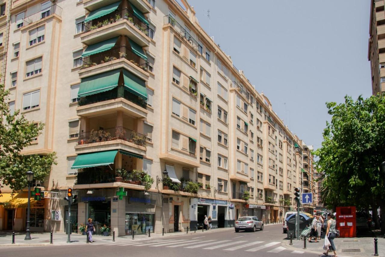 Apartamentos Fv Flats Valencia - Mestalla 9 エクステリア 写真